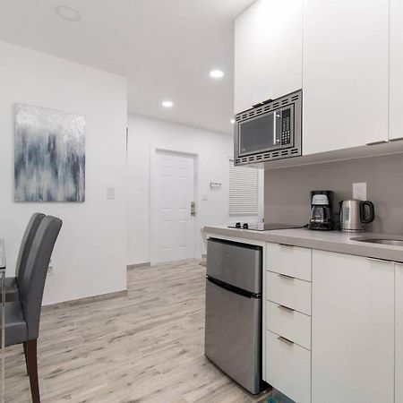Newly Renovated 1 Bedroom Apt Designer Unit # 3 Dania Beach Exterior foto