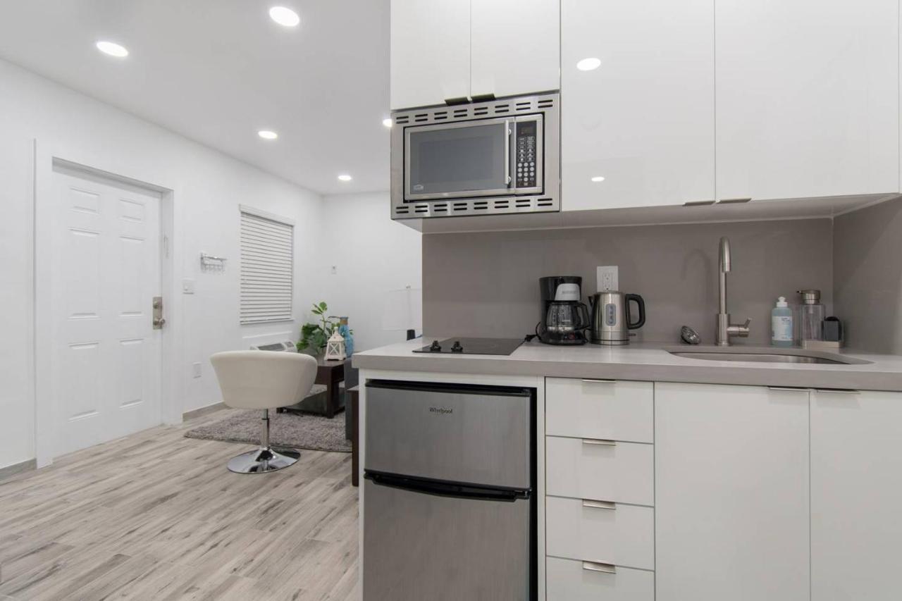 Newly Renovated 1 Bedroom Apt Designer Unit # 3 Dania Beach Exterior foto